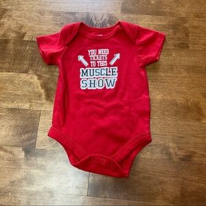 Muscle Show onesie bright red size 0-3m